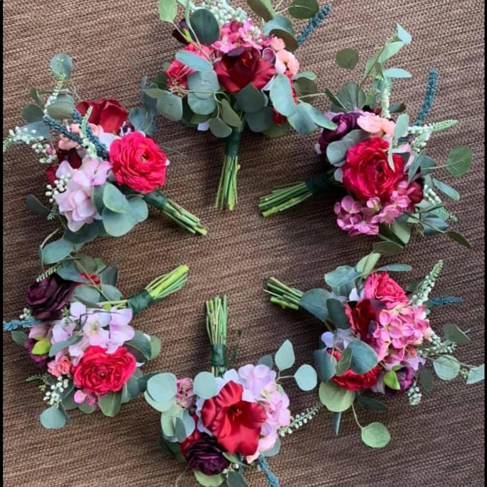 Bridesmaid bouquets